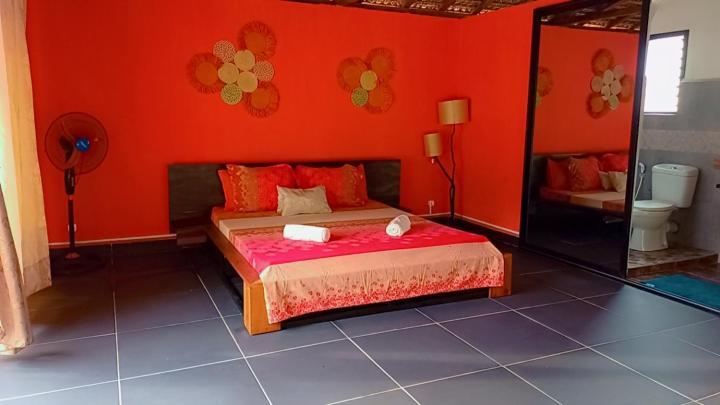 Le Jardin Des Delices Hotel Mahajanga Exterior photo